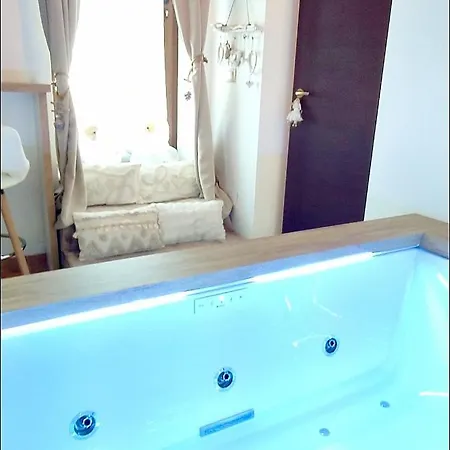 Polercia לינה וארוחת בוקר 3*